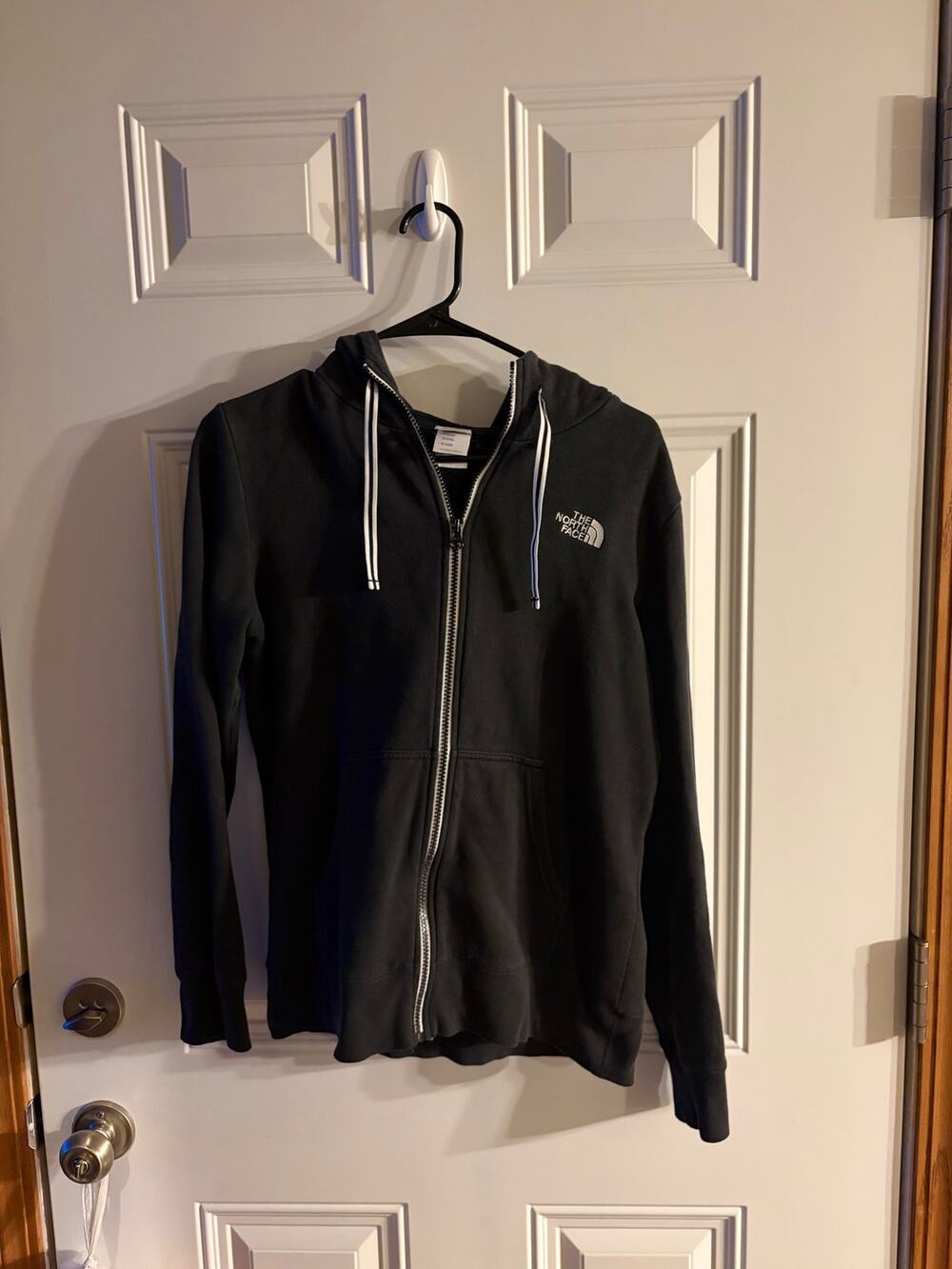 Women’s The North Face full-zip hoodie size medium